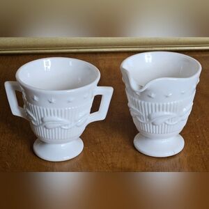 Vintage Fostoria Wistar Betsy Ross Milk Glass Creamer and Sugar Bowl Set